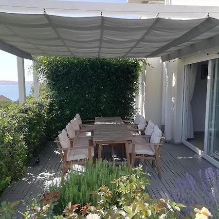 House Natali 70M From The Beach - Free Ev Top Up Rtina Luaran gambar