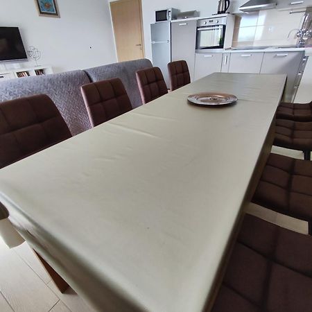 House Natali 70M From The Beach - Free Ev Top Up Rtina Luaran gambar