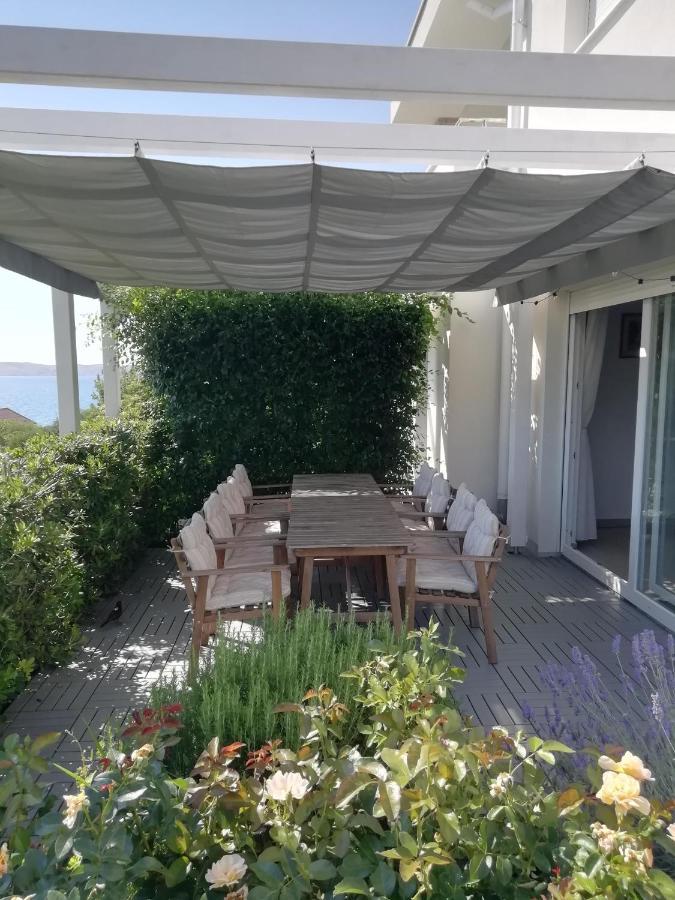 House Natali 70M From The Beach - Free Ev Top Up Rtina Luaran gambar