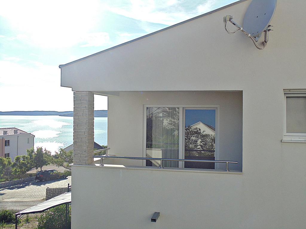 House Natali 70M From The Beach - Free Ev Top Up Rtina Luaran gambar