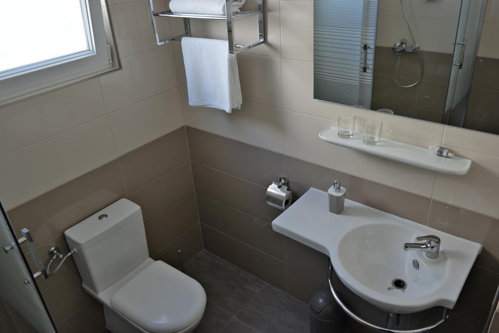 House Natali 70M From The Beach - Free Ev Top Up Rtina Luaran gambar