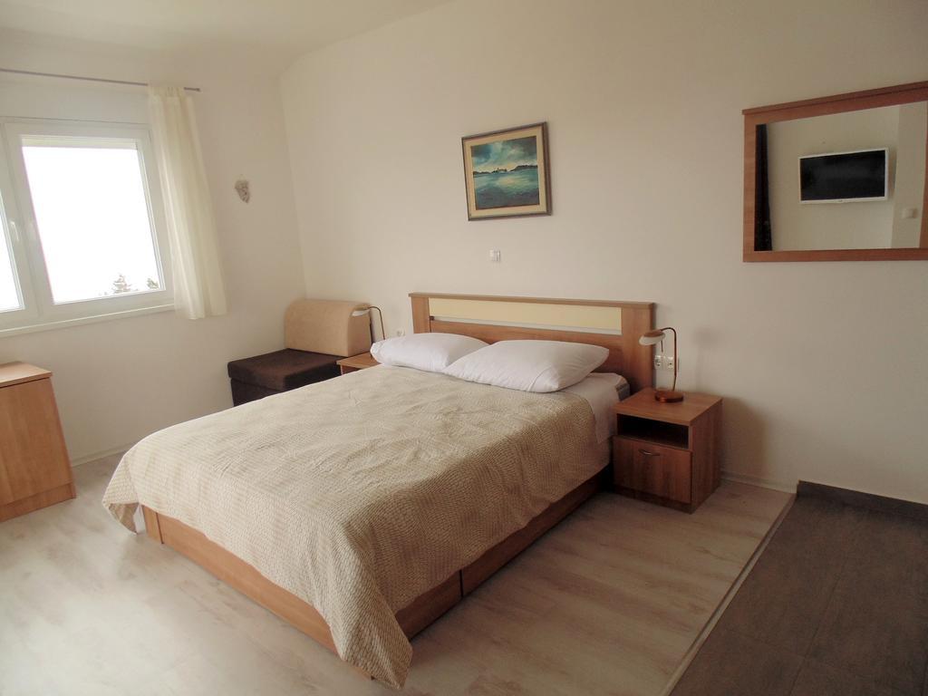 House Natali 70M From The Beach - Free Ev Top Up Rtina Luaran gambar