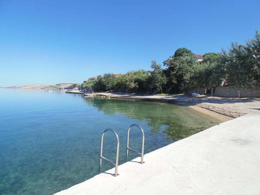 House Natali 70M From The Beach - Free Ev Top Up Rtina Luaran gambar