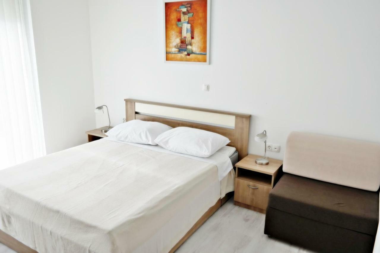 House Natali 70M From The Beach - Free Ev Top Up Rtina Luaran gambar