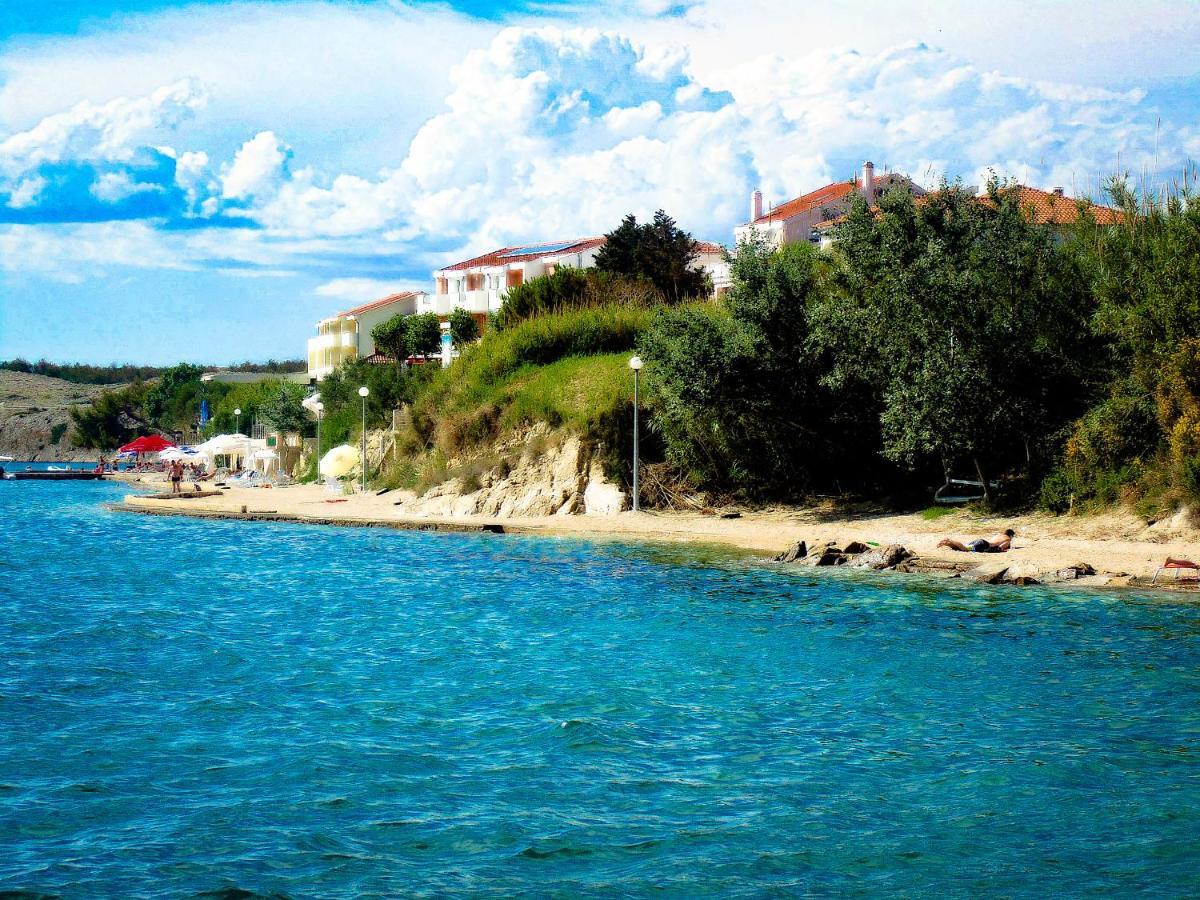 House Natali 70M From The Beach - Free Ev Top Up Rtina Luaran gambar